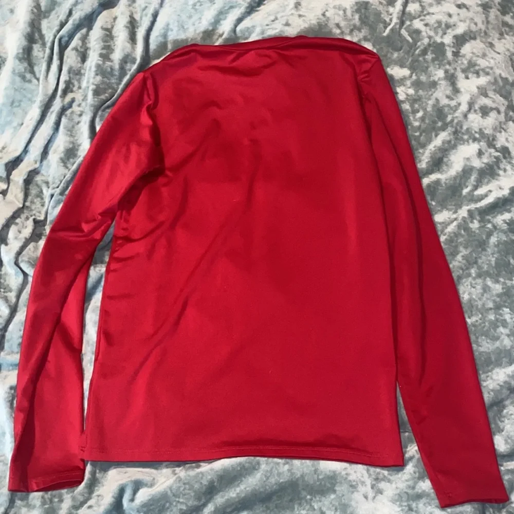 Base Layer - Picture 3 of 3